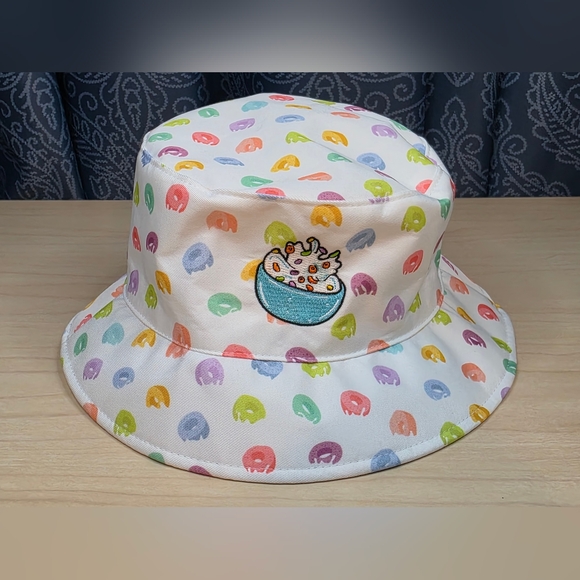 NWT White/Multi-colored Cereal Bucket Hat By Loot Crate O/S - Picture 1 of 13